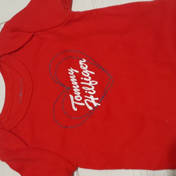 Baby onsie - Picture 3 of 5